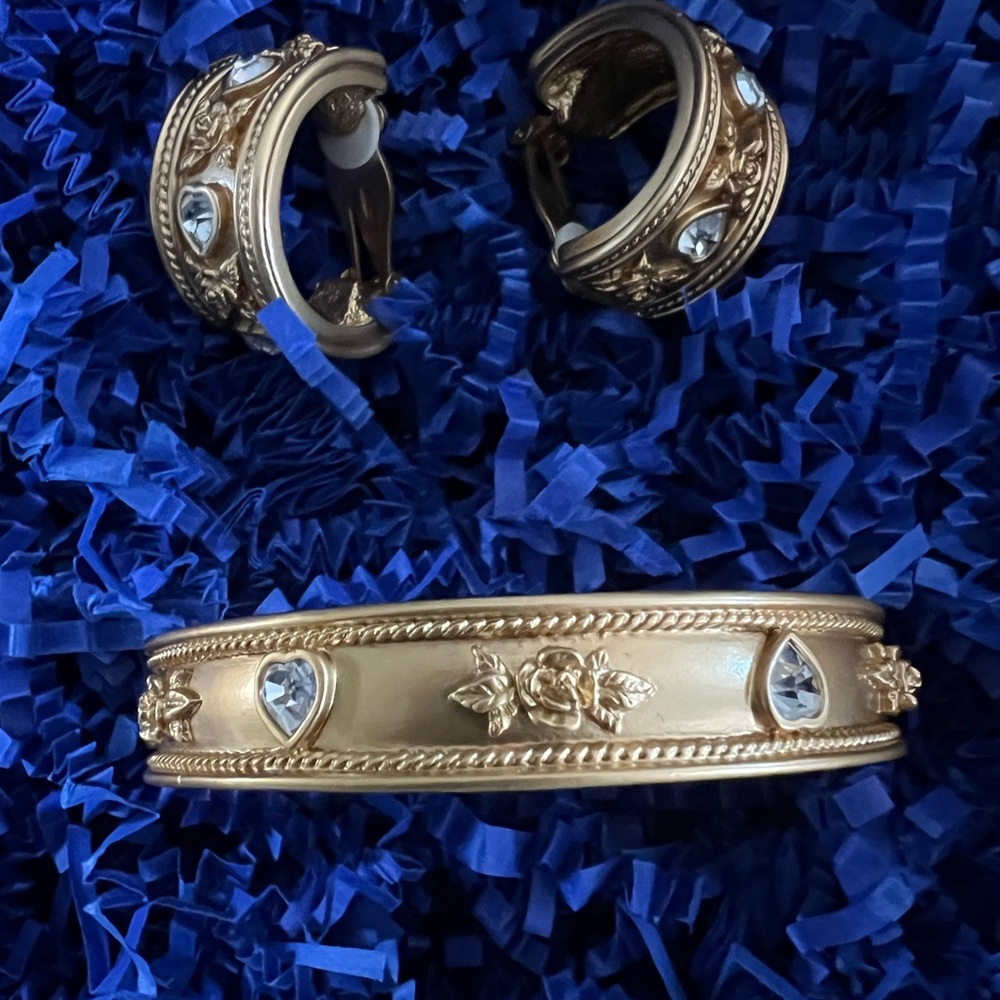 Avon Gold and Silver Jewelry Set